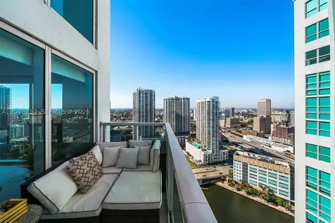 41 SE 5th Street Miami FL 33131
