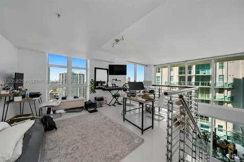41 SE 5th Street Miami FL 33131
