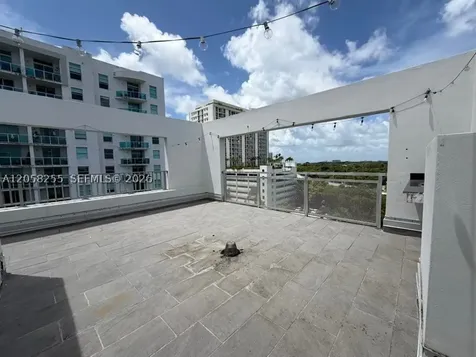 1712 SW 2nd Avenue Miami FL 33129
