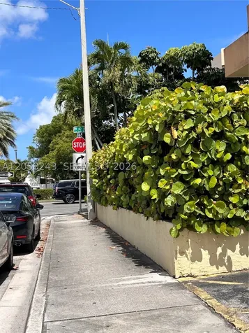 300 NW 42nd Avenue Miami FL 33126