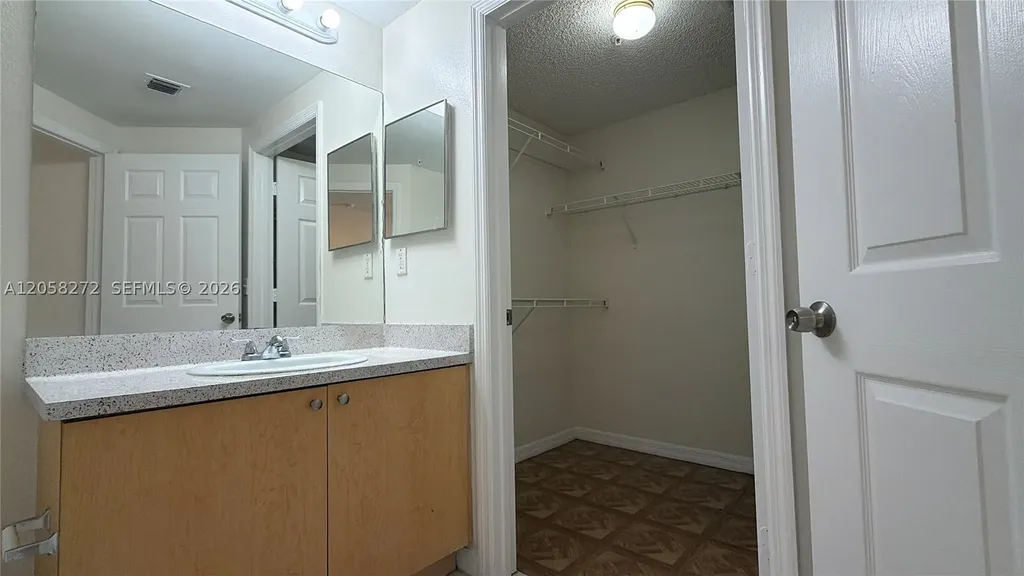 5016 Lantana Road Lake Worth FL 33463