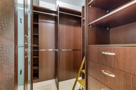 16001 Collins Avenue Sunny Isles Beach FL 33160