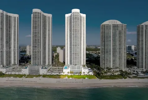 16001 Collins Avenue Sunny Isles Beach FL 33160