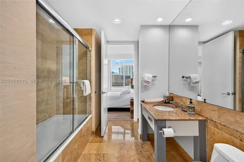 1395 Brickell Avenue Miami FL 33131