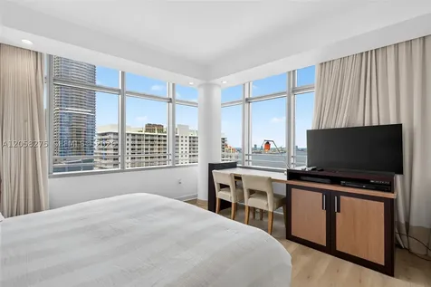 1395 Brickell Avenue Miami FL 33131