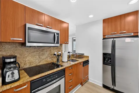 1395 Brickell Avenue Miami FL 33131