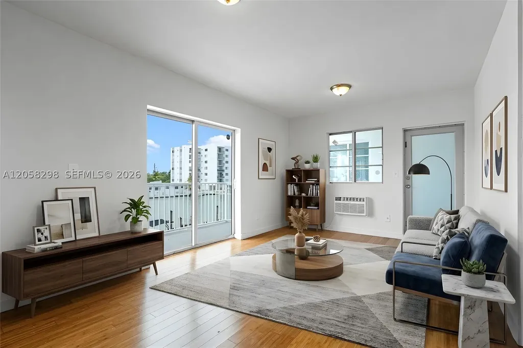 7950 Tatum Waterway Drive Miami Beach FL 33141