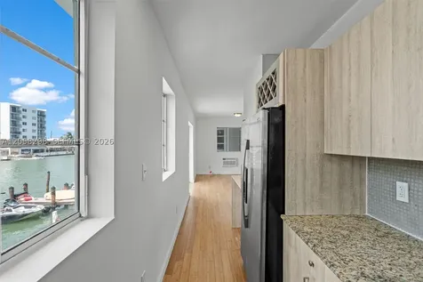 7950 Tatum Waterway Drive Miami Beach FL 33141