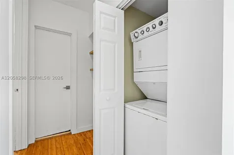 7950 Tatum Waterway Drive Miami Beach FL 33141