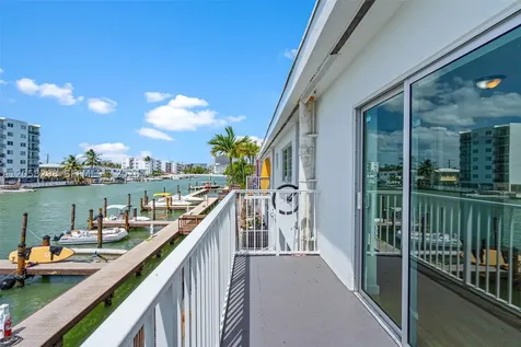 7950 Tatum Waterway Drive Miami Beach FL 33141