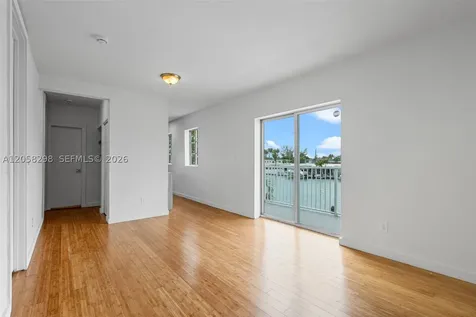 7950 Tatum Waterway Drive Miami Beach FL 33141