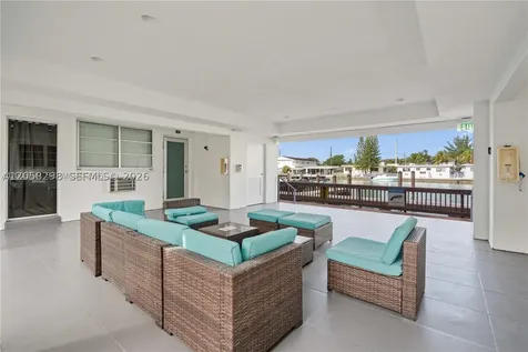 7950 Tatum Waterway Drive Miami Beach FL 33141