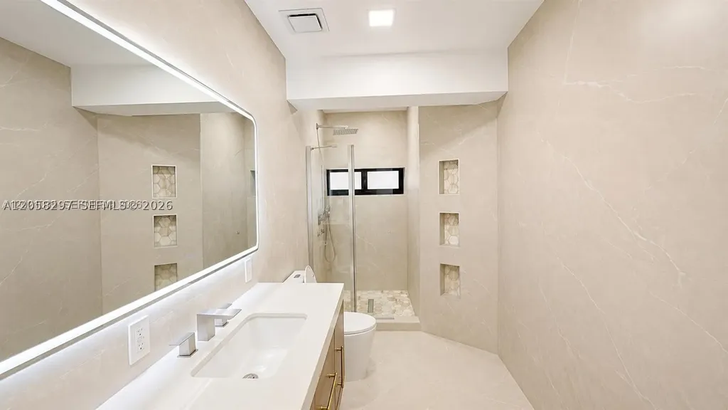 2765 NE 35th Drive Fort Lauderdale FL 33308