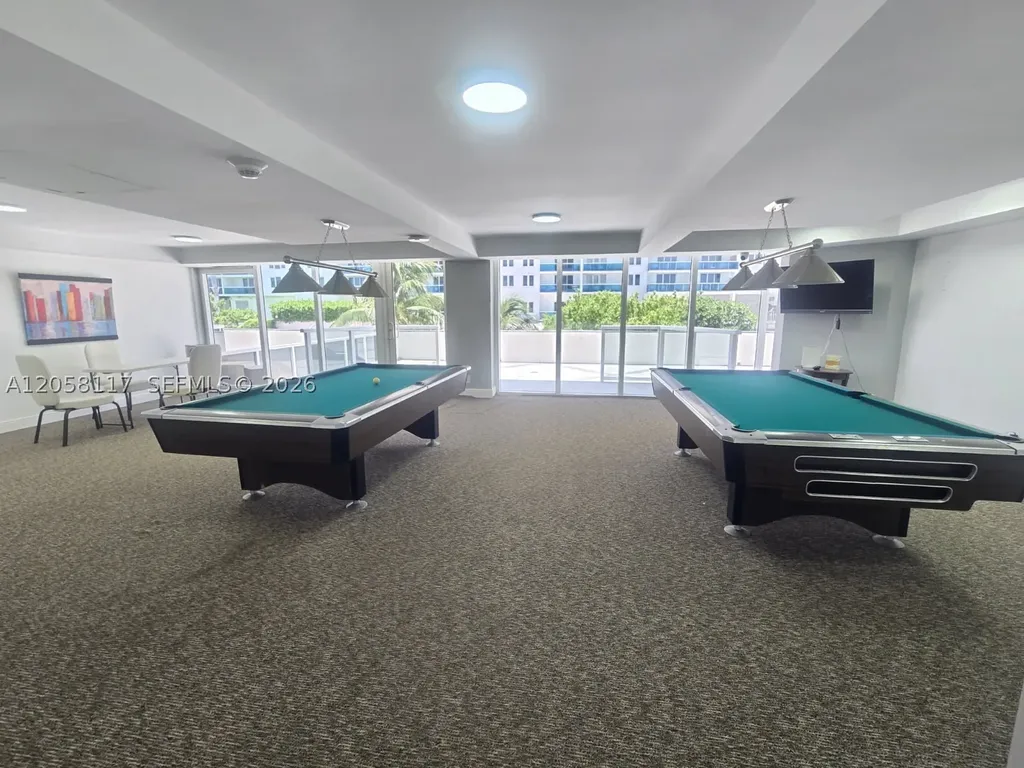 2401 Collins Avenue Miami Beach FL 33140