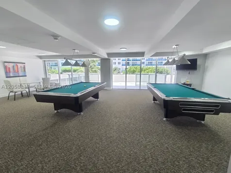 2401 Collins Avenue Miami Beach FL 33140