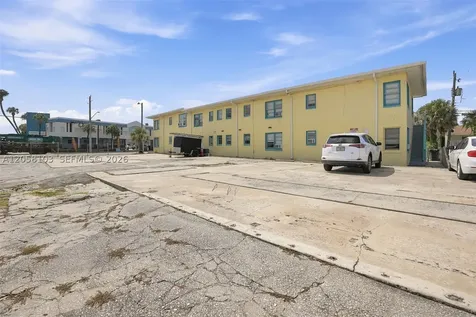 922 S Atlantic Daytona FL 32118