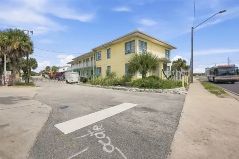 922 S Atlantic Daytona FL 32118