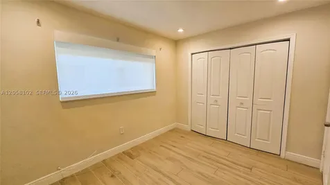 6550 SW 28th Street Miami FL 33155