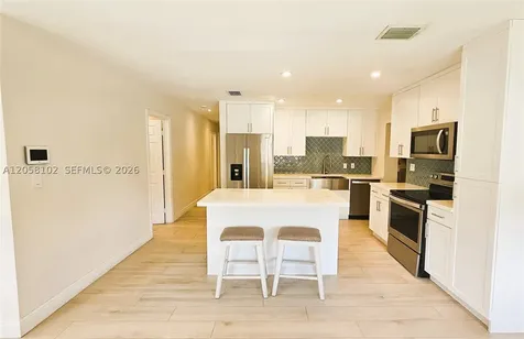 6550 SW 28th Street Miami FL 33155