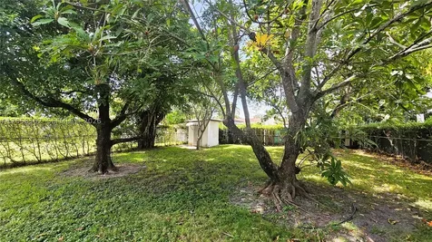 6550 SW 28th Street Miami FL 33155