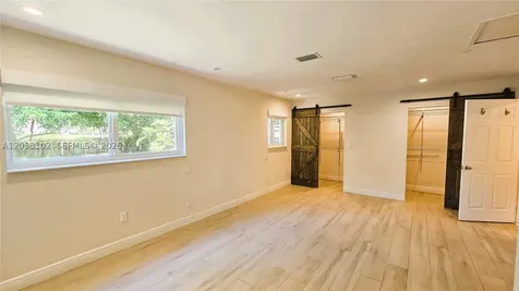 6550 SW 28th Street Miami FL 33155