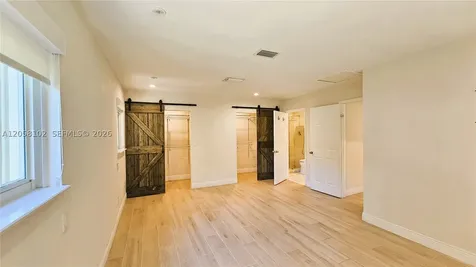 6550 SW 28th Street Miami FL 33155