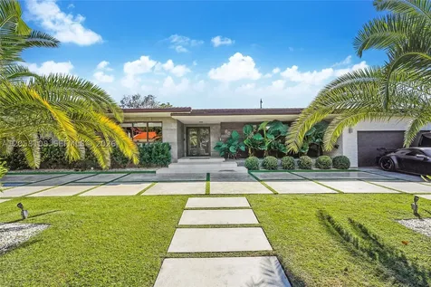 60 Shore Drive W Miami FL 33133