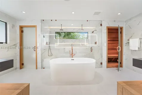 60 Shore Drive W Miami FL 33133