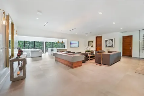 60 Shore Drive W Miami FL 33133