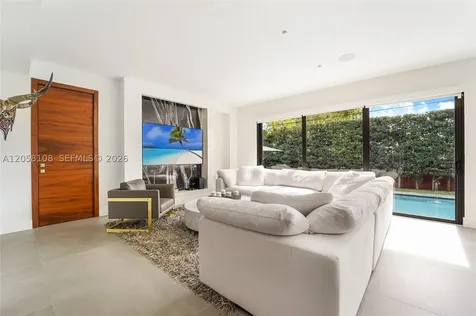 60 Shore Drive W Miami FL 33133