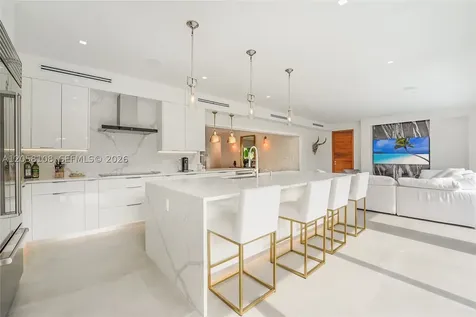 60 Shore Drive W Miami FL 33133