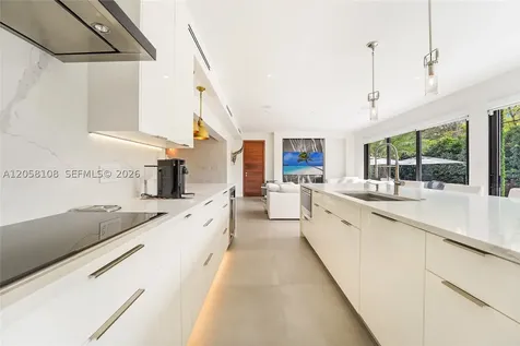 60 Shore Drive W Miami FL 33133