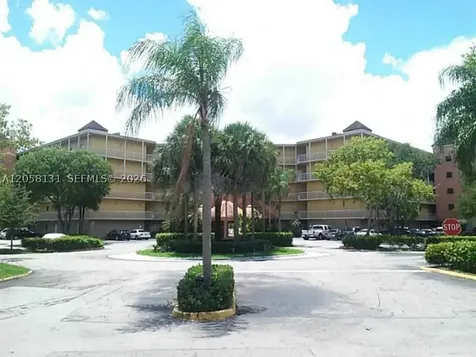 8290 Lake Drive Doral FL 33166