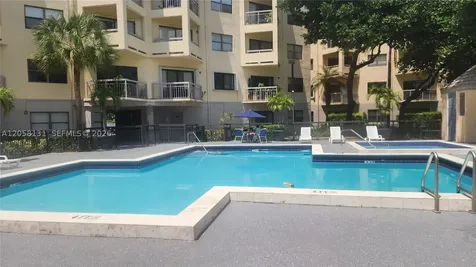 8290 Lake Drive Doral FL 33166