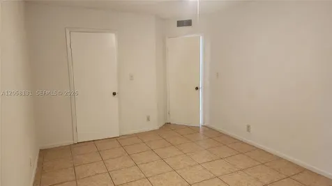 8290 Lake Drive Doral FL 33166