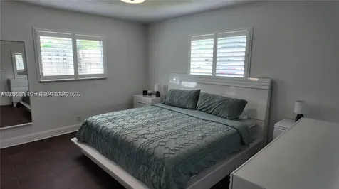 4081 Lake Drive Coconut Creek FL 33066