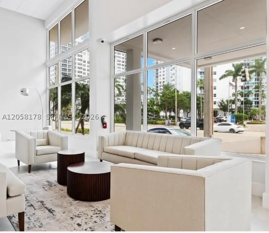 3000 S Ocean Drive Hollywood FL 33019