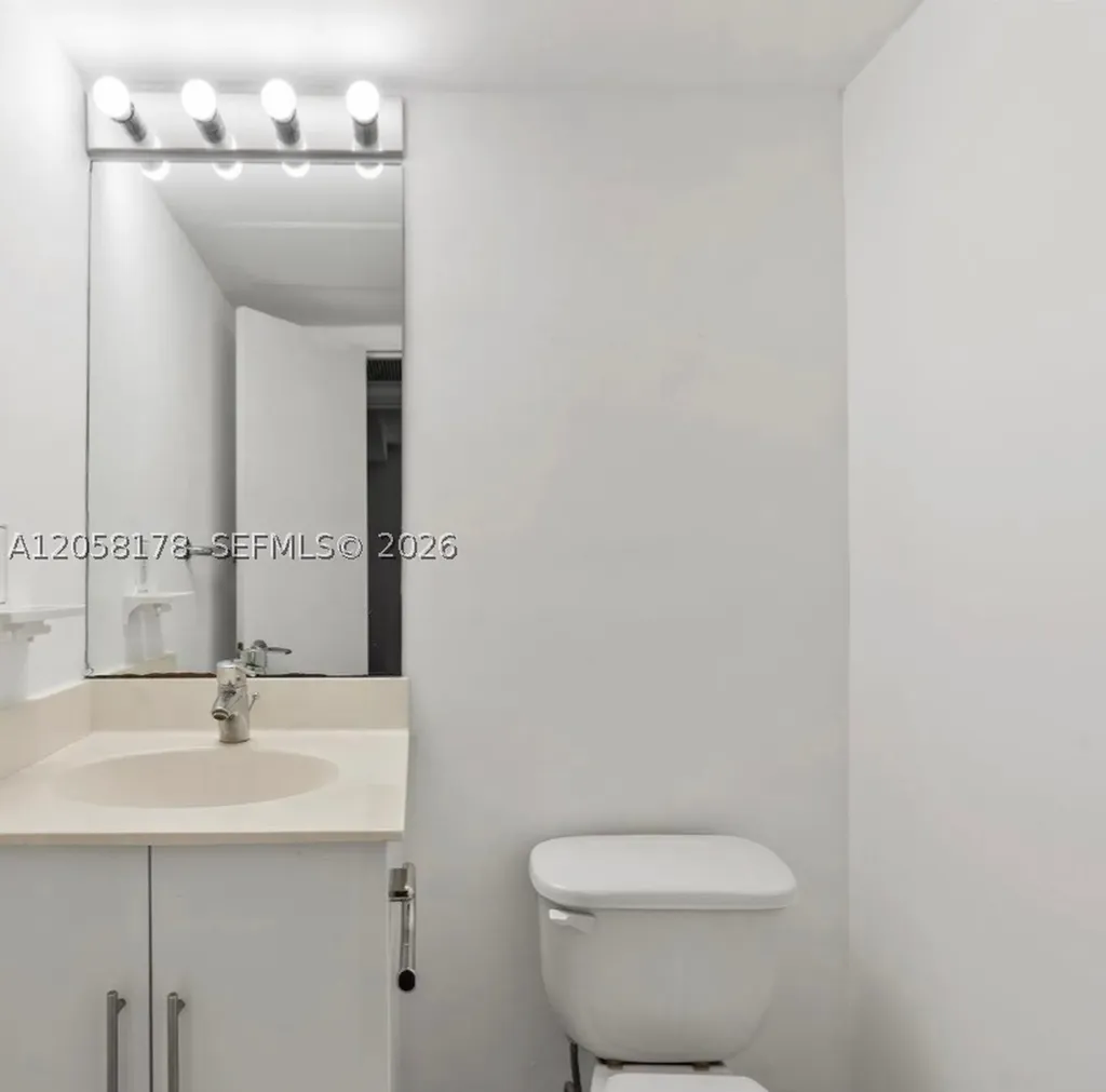 3000 S Ocean Drive Hollywood FL 33019