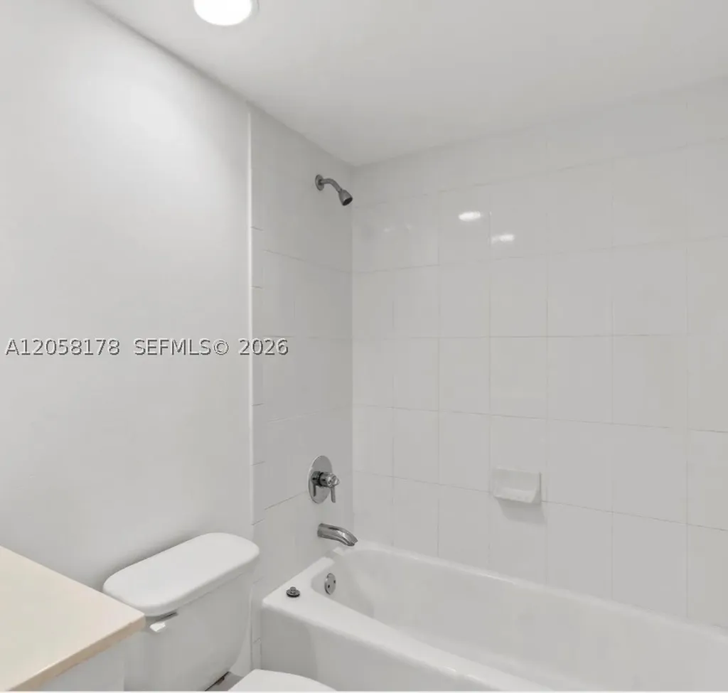 3000 S Ocean Drive Hollywood FL 33019