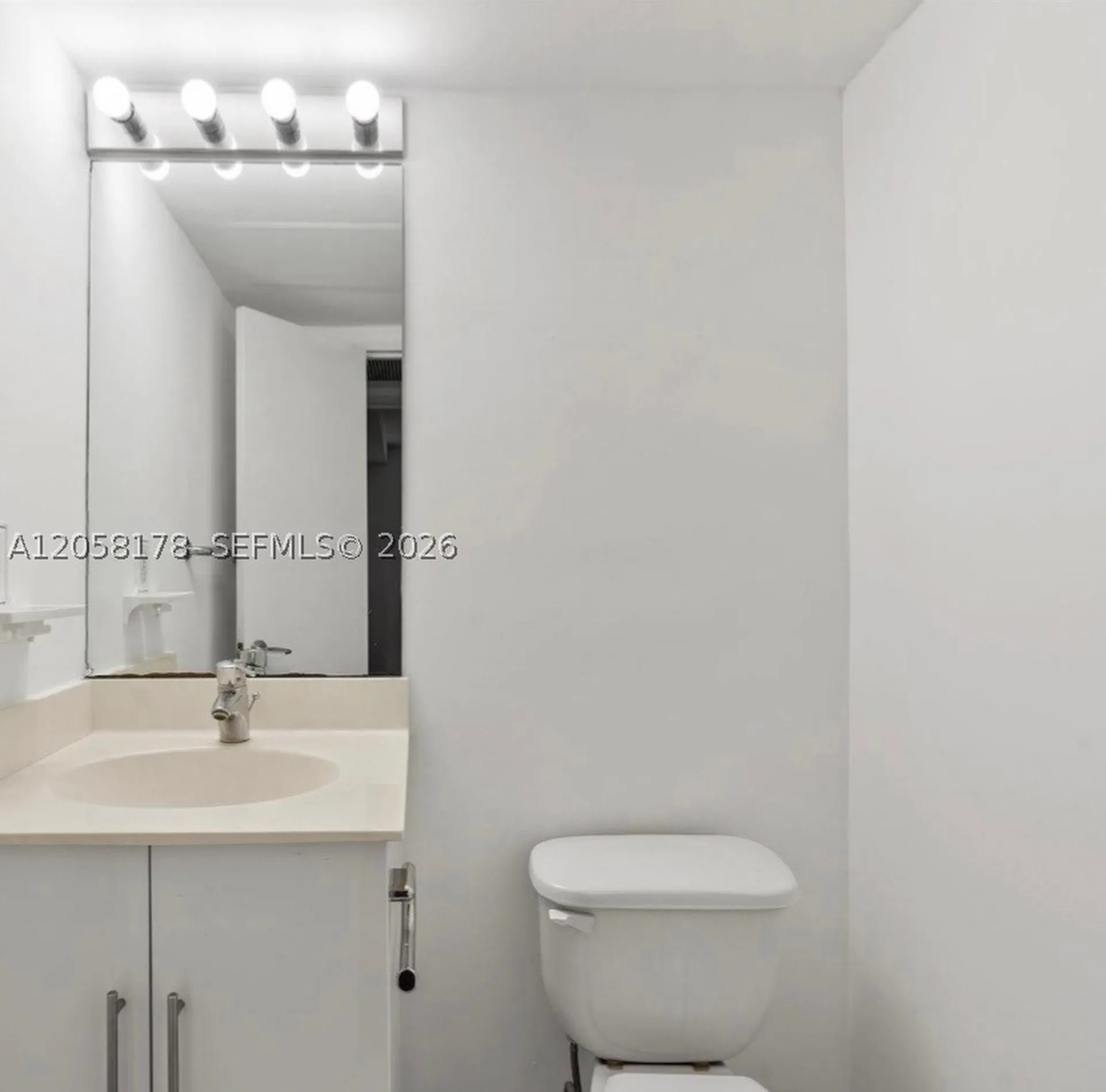 3000 S Ocean Drive Hollywood FL 33019