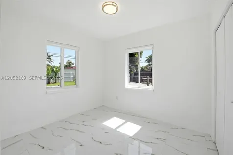 6785 SW 17th Street Miami FL 33155