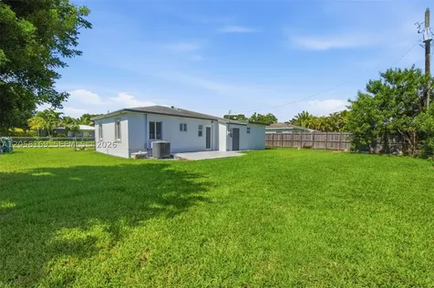 6785 SW 17th Street Miami FL 33155