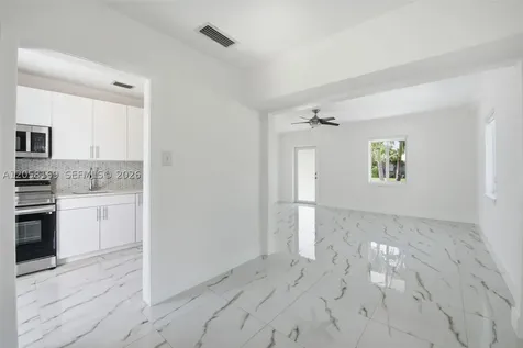 6785 SW 17th Street Miami FL 33155