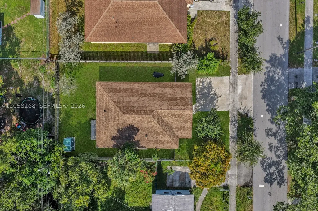 2820 NW 4th Street Pompano Beach FL 33069