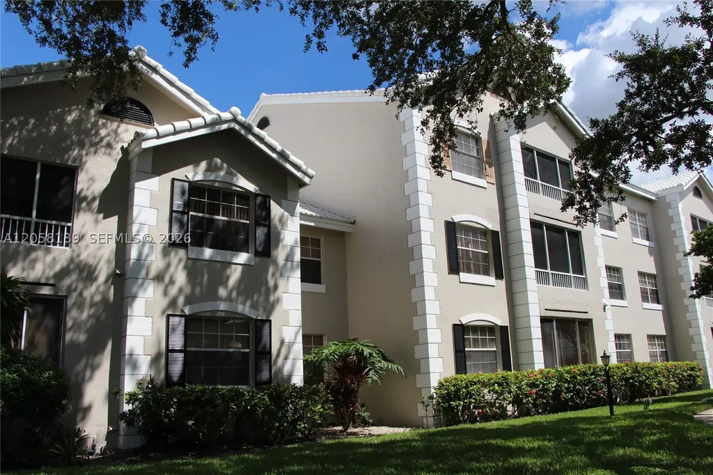 2803 N Oakland Forest Drive Oakland Park FL 33309