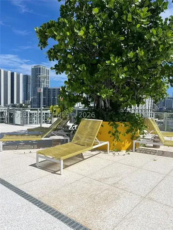 90 NE 32 Miami FL 33137