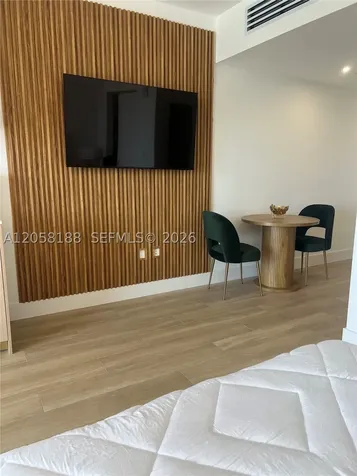 90 NE 32 Miami FL 33137