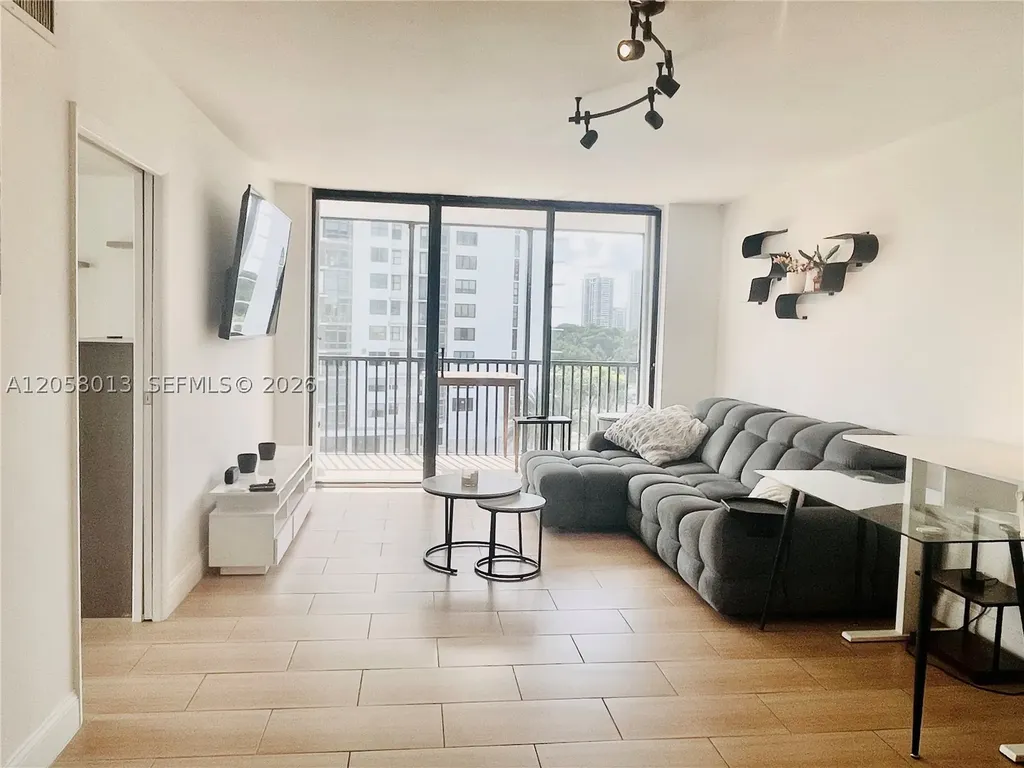 3301 N Country Club Drive Aventura FL 33180