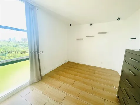 3301 N Country Club Drive Aventura FL 33180
