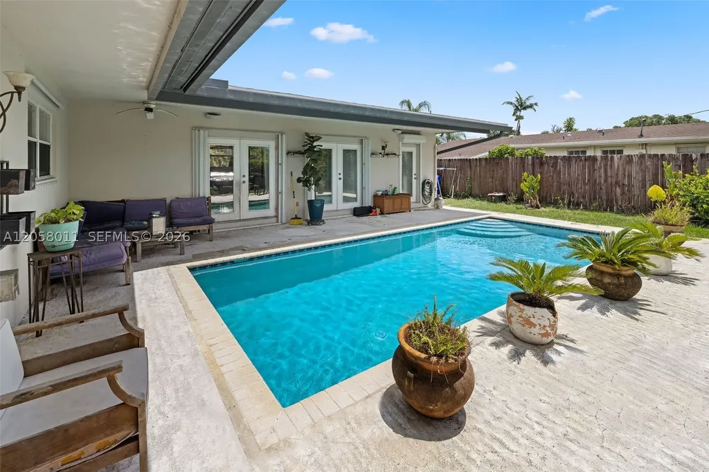 3230 SW 23rd Street Fort Lauderdale FL 33312